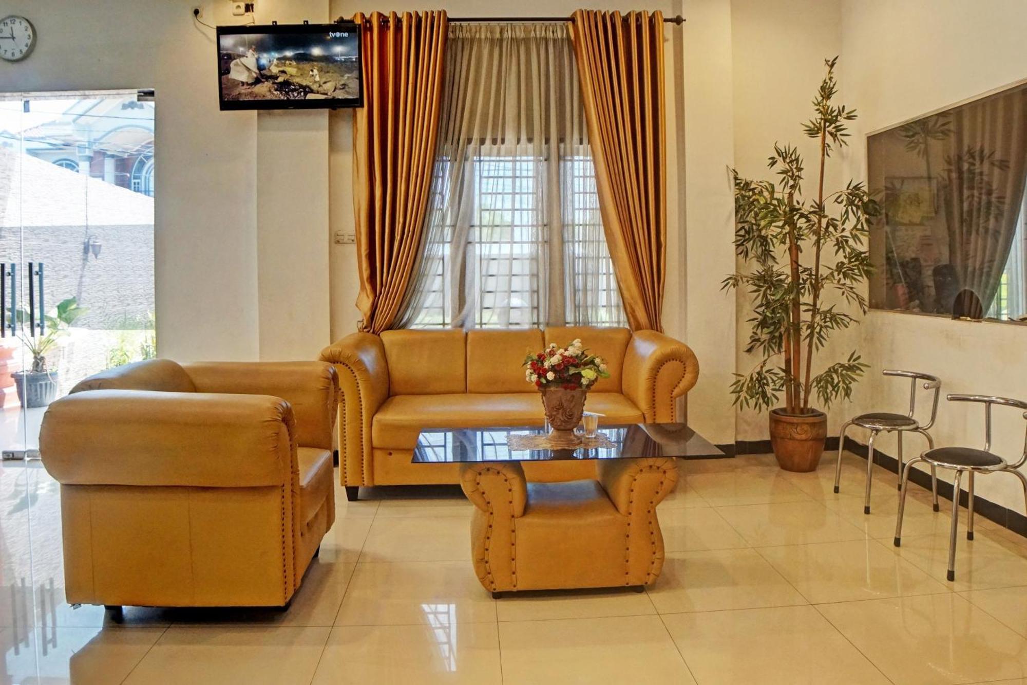 Oyo 92638 Jr Residence Syariah Medan Exterior foto